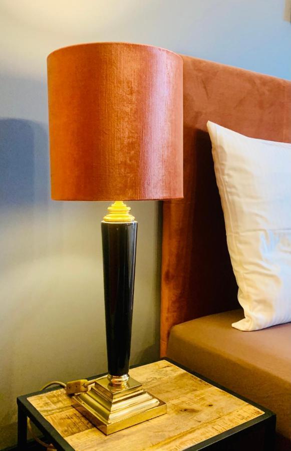 Aparthotel Besotel Mettmann-schicke Oder Naehe Golfplatz Gruiten Und Neandertal Mit Glasfaser Wlan Und Parkplatz-viele Schlafzimmer Mit Bad En